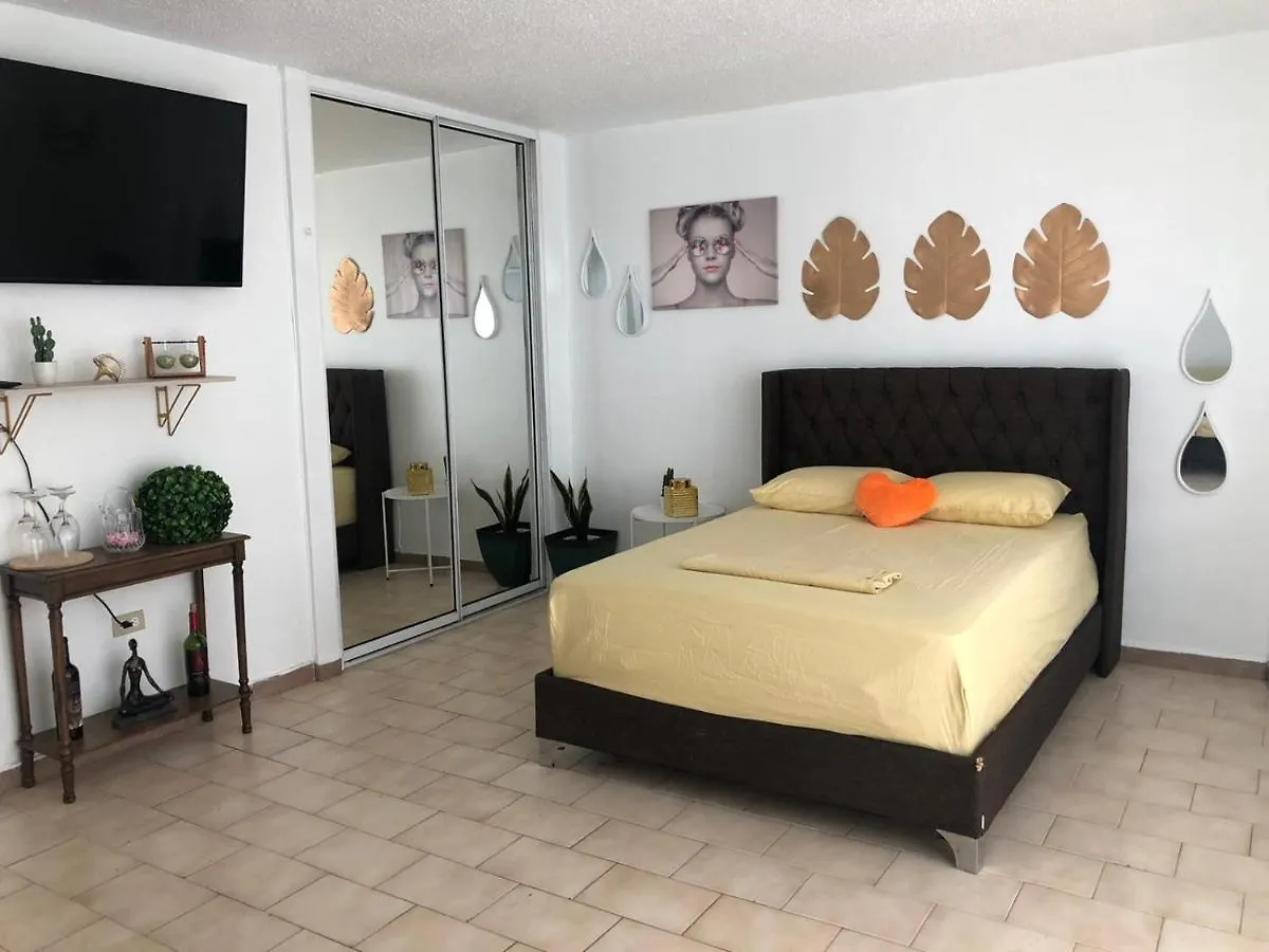 Beach Apt At Saint Tropez Appartement San Juan